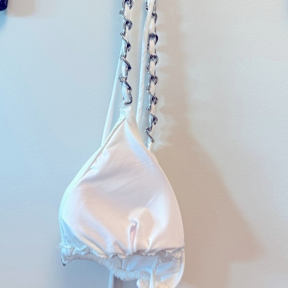 Michael Kors Women's Chain-Trim
String Triangle Bikini Top swimsuit SWhite - Picture 6 of 8